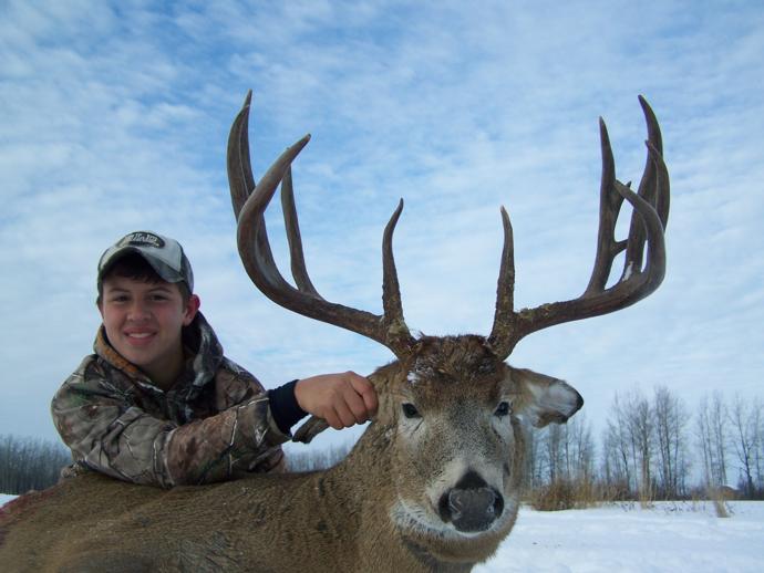 Whitetail Hunts Photo